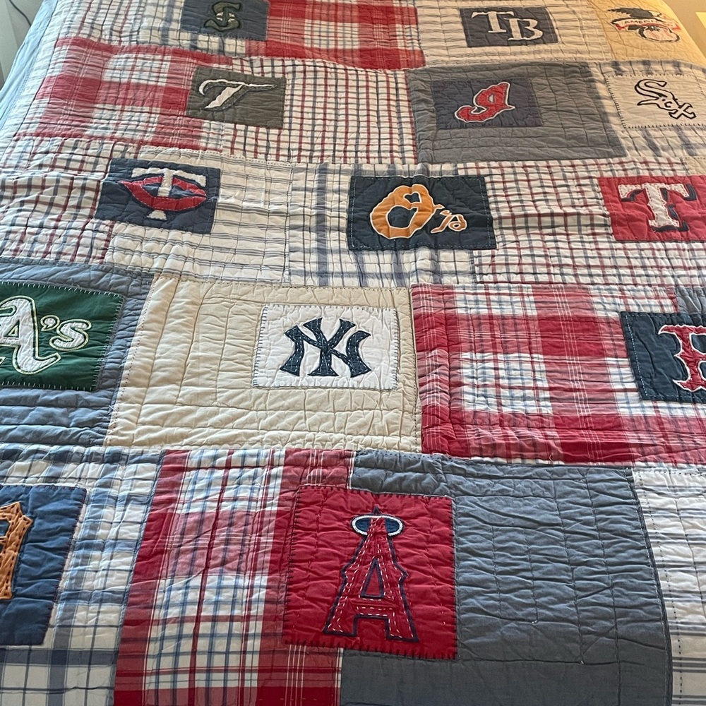 Pottery Barn Teen MLB Patchwork Quilt - Red, Blue, Cream